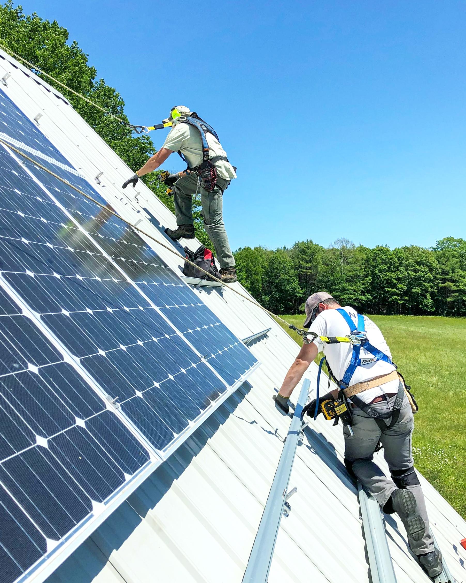 rooftop-solar-installers-summer.jpg