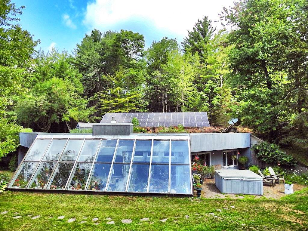 The Willis's Solar-Powered, Earth-Sheltered Home