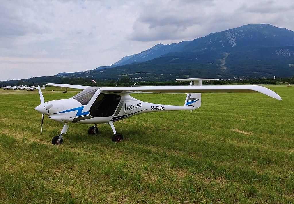 Pipistrel_Velis_Electro_sn003_LJAJ_left.jpg