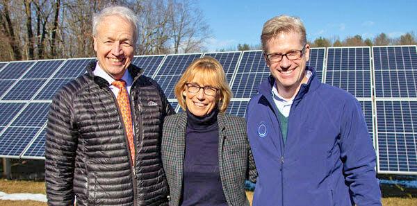 maggie-hassan-solar-ribbon-cutting-newfields.jpg