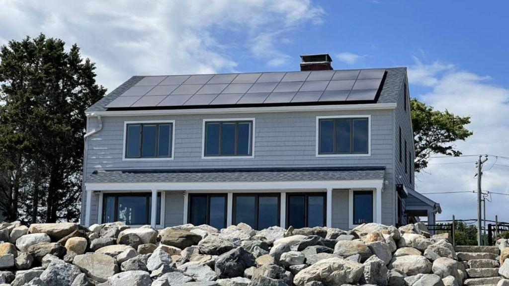 30-panel-solar-array.jpg