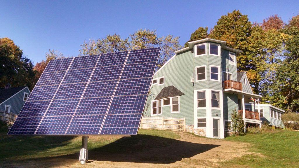 new-gloucester-maine-solar-lewis-01.jpg