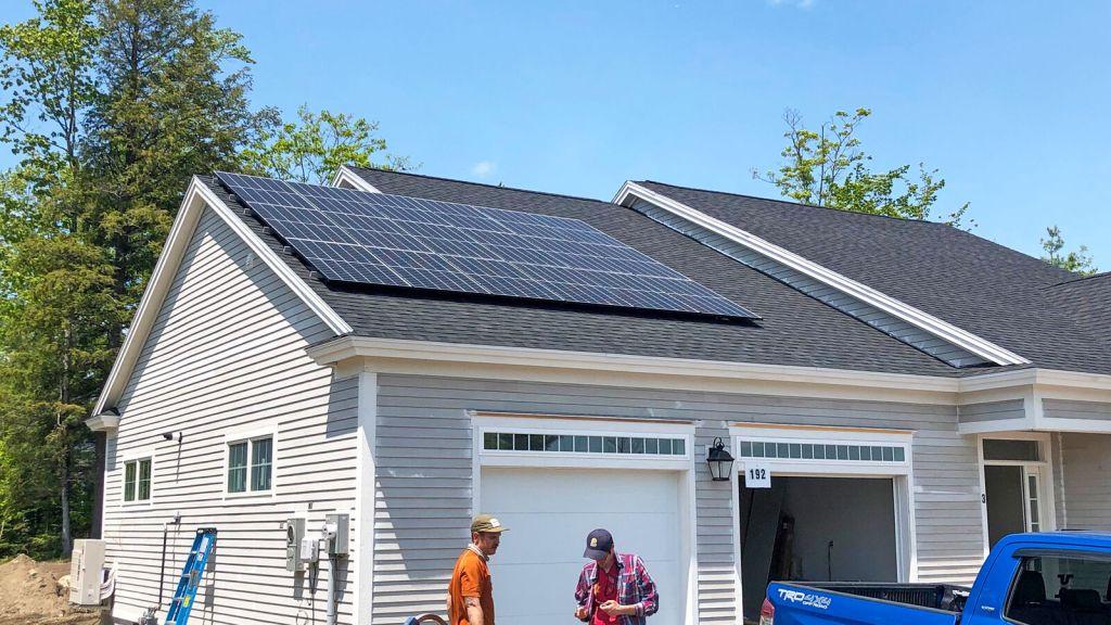 highland-green-solar-power-home-6.jpg