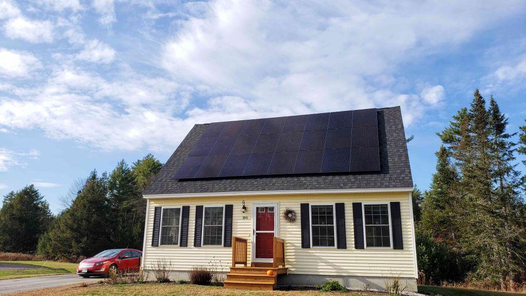 All-Black_solar_panels_2.jpg