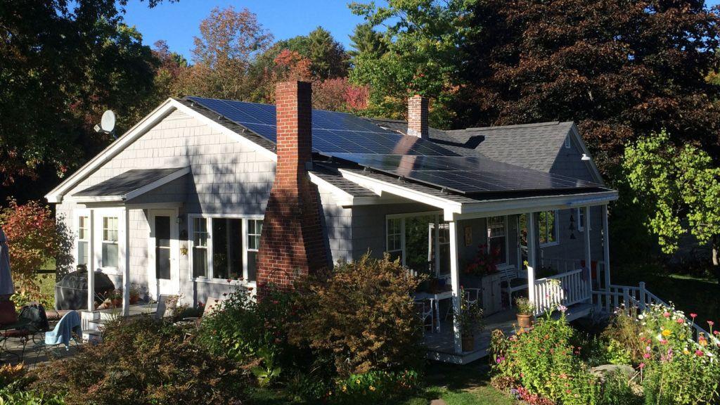 lewiston-me-solar-lysen.jpg